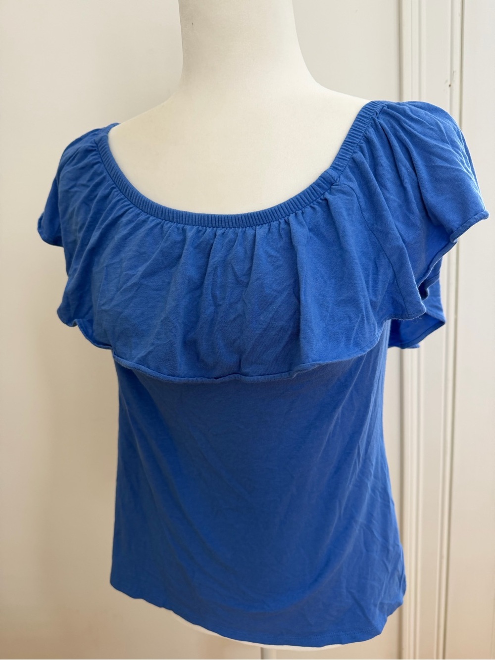 Lilly Pulitzer Women’s Short-sleeved Scallop Neck Shirt.